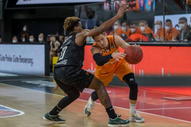 用包括过去 用包括过去